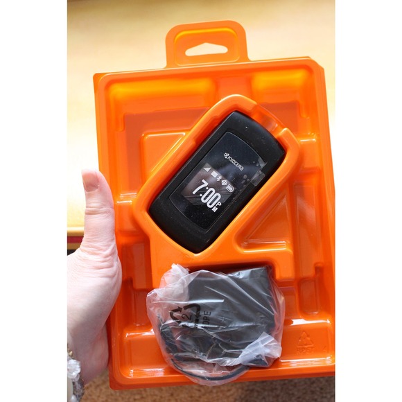 Boost Mobile Kyocera Coast KYS2151ABB Black Flip Cellular Phone Never used - Picture 4 of 7